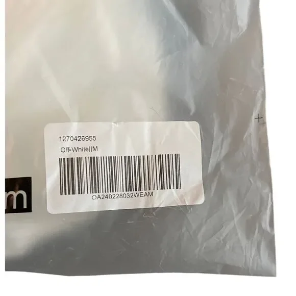 ‼️⛔️SOLD⛔️‼️ White Ribbed Crop Top Short Sleeve Fitted Summer Casual Wear - Picture 3 of 3